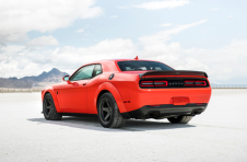 道奇的807 HP Challenger SRT Super股票起价$ 79,595