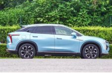 同是智能汽车，为什么007就特别“顾家”？
