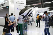 千余架无人机亮相2020世界无人机大会 千余架无人机亮相2020世界无人机大会