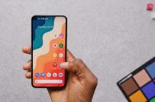 Google Pixel 5智能手机获得审查