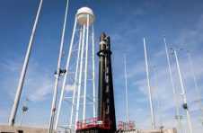 NASA与SpaceX等17家公司合作 探索多项太空技术