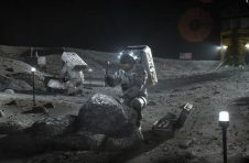 NASA申请34亿美元造登月飞船，美参议院：拨10亿