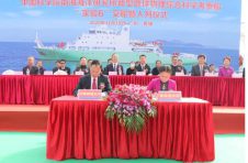 海洋科考重器“实验6”科考船交船入列