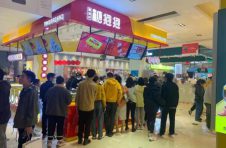 “糖抱抱”开启糖葫芦时代新篇章
