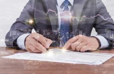 数字化+老龄化：一道重要考题