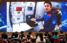 在天上做实验，亮相“天宫课堂”的它是个关键角色